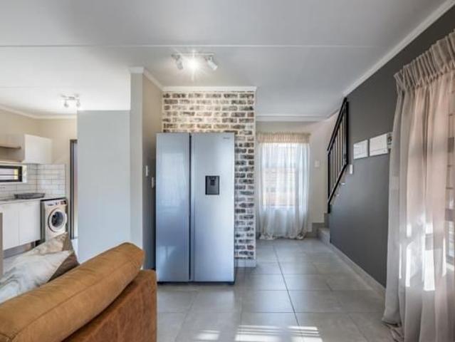 House for rent in Waterkloof, Gauteng