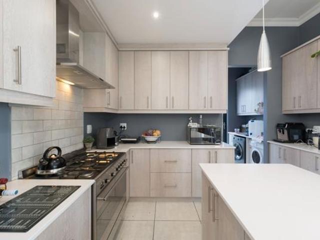 House for sale in Cape Town, Western Cape