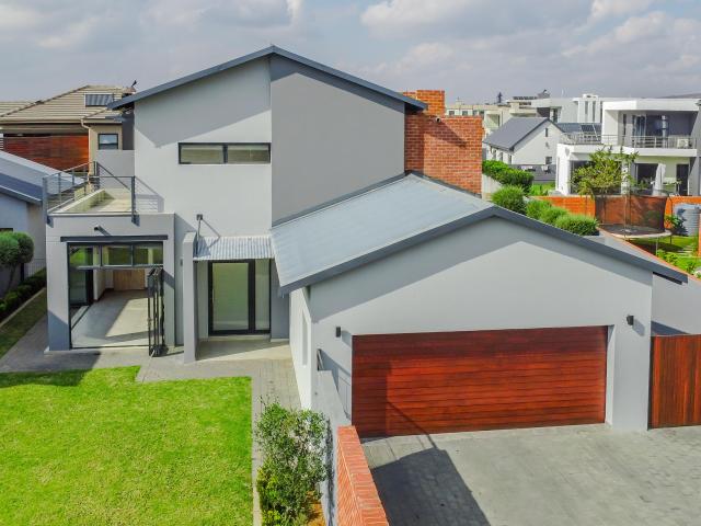 House for sale in Waterkloof, Gauteng
