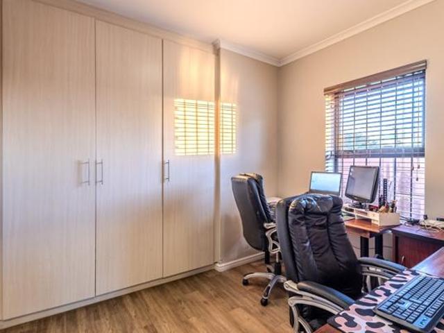 House for sale in Cape Town, Western Cape