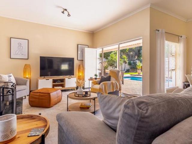 House for sale in Cape Town, Western Cape