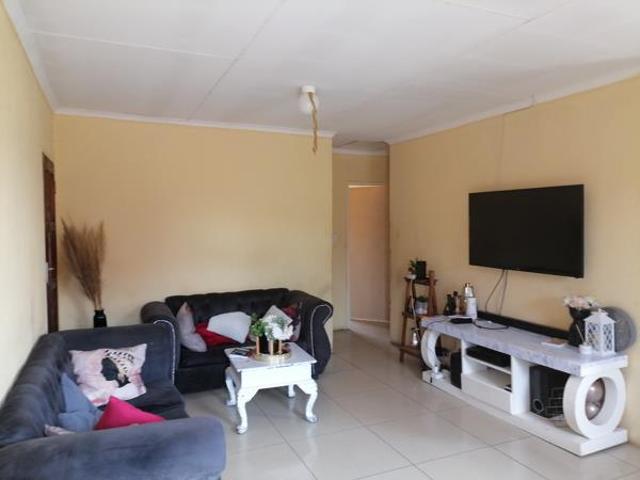 House for rent in Waterkloof, Gauteng