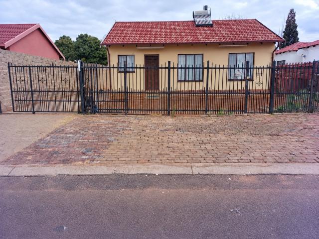 House for sale in Soshanguve, City of Tshwane Metropolitan Municipality