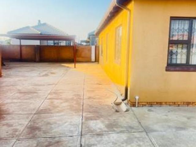 House for rent in Waterkloof, Gauteng