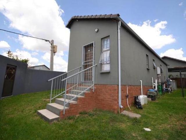House for rent in Vosloorus, Gauteng