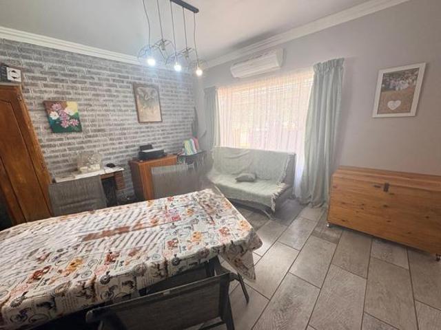 House for sale in Frances Baard, Northern Cape