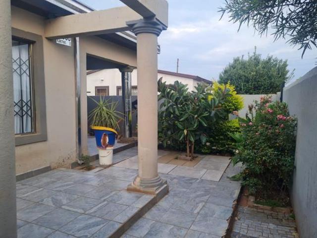 House for rent in Mofolo, Soweto