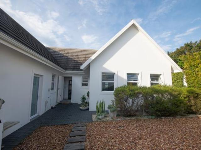 House for sale in Cape St Francis, Eastern Cape
