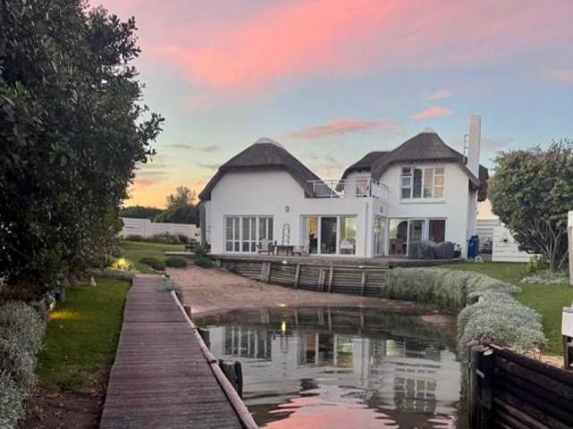 House for sale in Cape St Francis, Eastern Cape