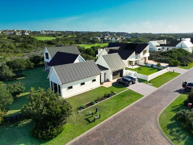 House for sale in Cape St Francis, Eastern Cape