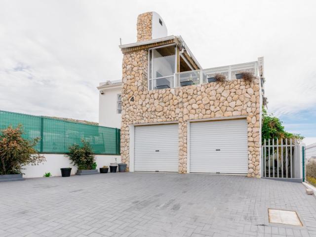 House for sale in Saint Helena Bay, Saldanha Bay Local Municipality