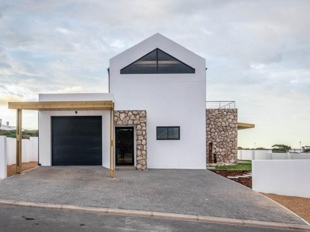 House for sale in West Coast, Britannia Bay