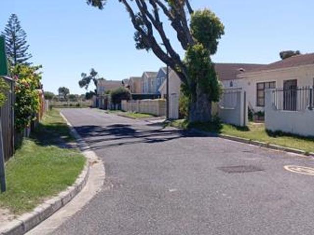 House for sale in Cape Town, Western Cape