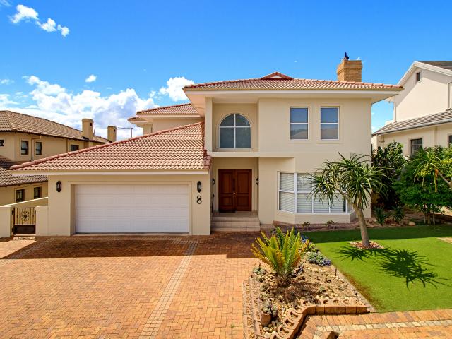 House for sale in Somerset West, City of Cape Town