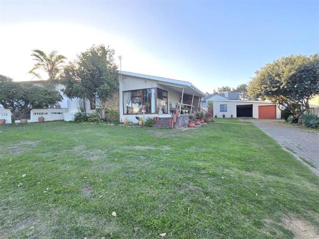 House for sale in Groot Brak Rivier, Western Cape