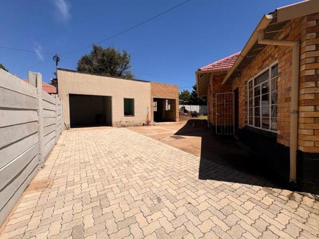 House for sale in Stilfontein, Matlosana Local Municipality