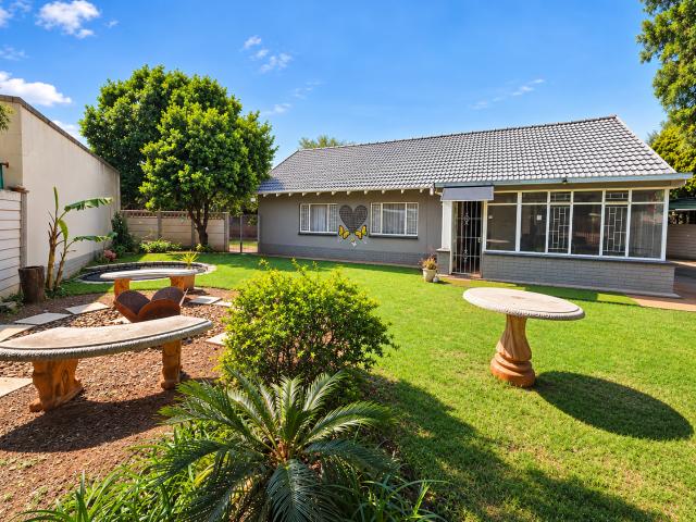 House for sale in Stilfontein, Matlosana Local Municipality