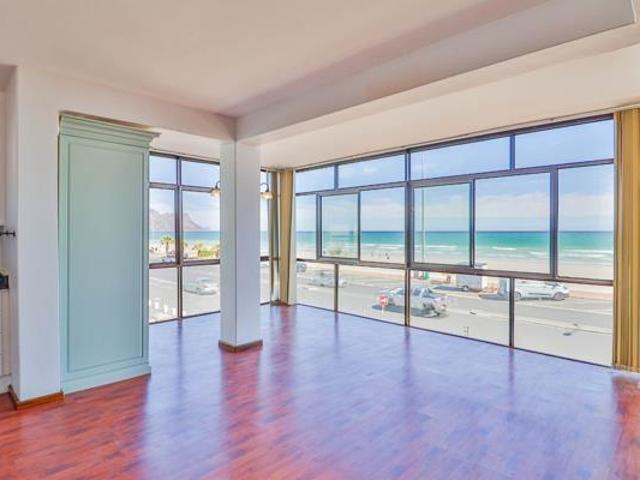 House for sale in Cape Town, Western Cape
