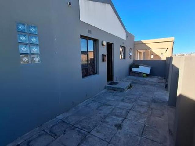 House for sale in Cape Town, Western Cape
