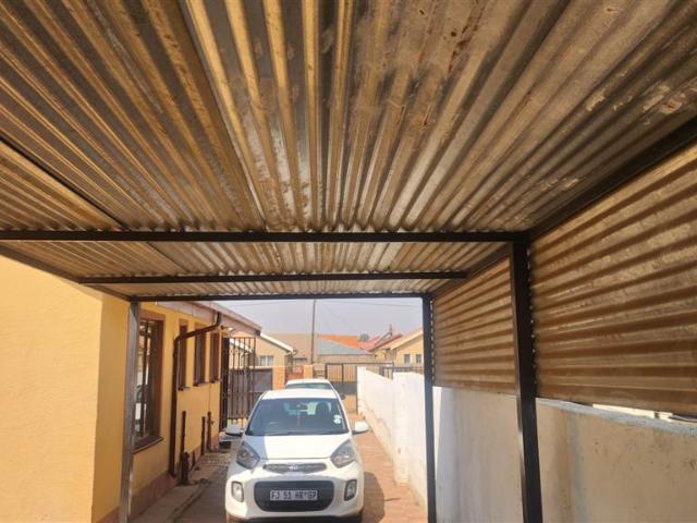 House for sale in Vosloorus, Gauteng