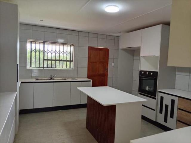 House for rent in Waterkloof, Gauteng