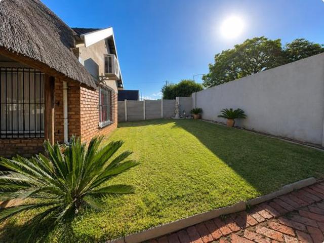 House for rent in Waterkloof, Gauteng