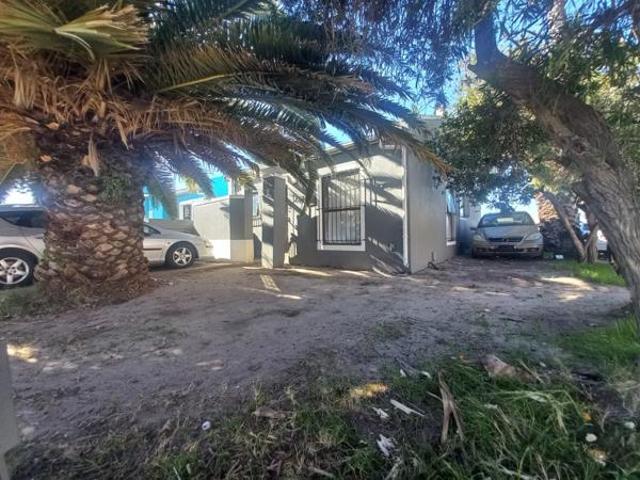 House for sale in Cape Town, Western Cape