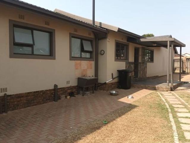 House for rent in Jansenpark, City of Ekurhuleni Metropolitan Municipality