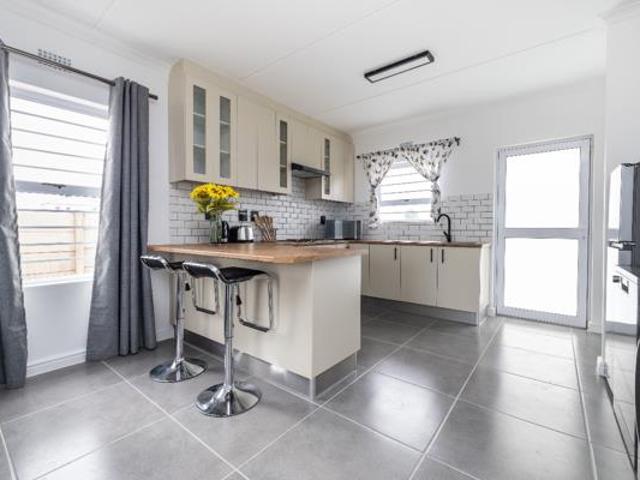 House for sale in Cape Town, Western Cape