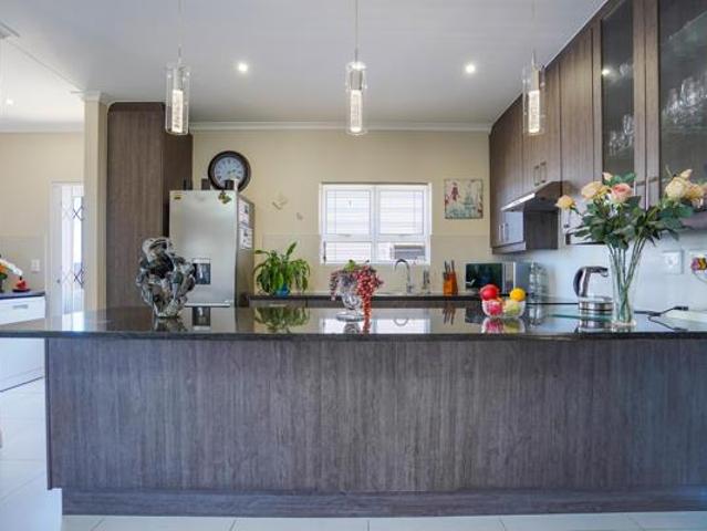 House for sale in Cape Town, Western Cape