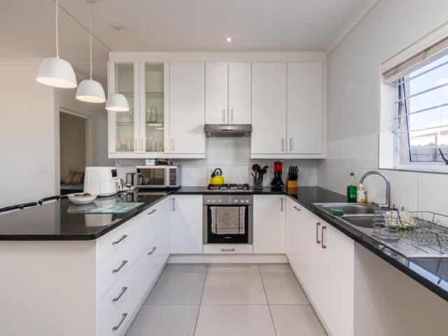 House for sale in Cape Town, Western Cape