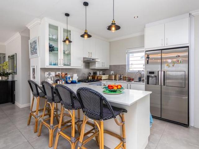 House for sale in Cape Town, Western Cape