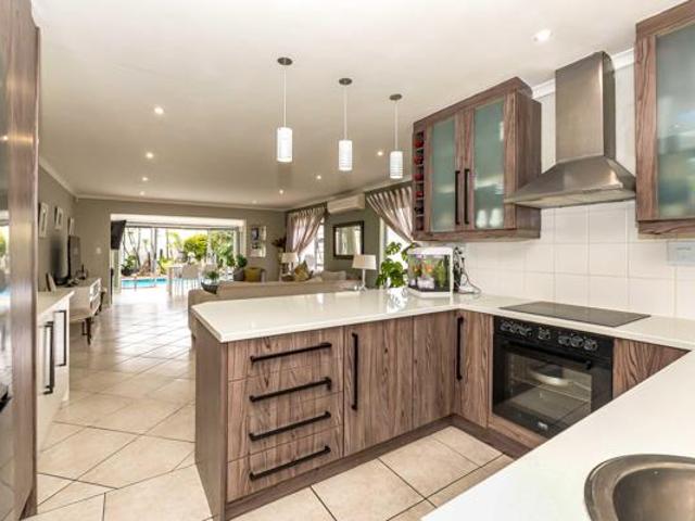 House for sale in Cape Town, Western Cape