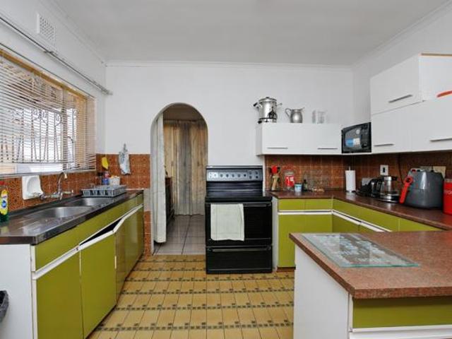 House for sale in Cape Town, Western Cape