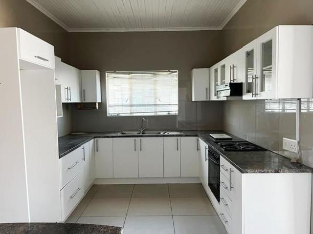 House for rent in Vosloorus, Gauteng