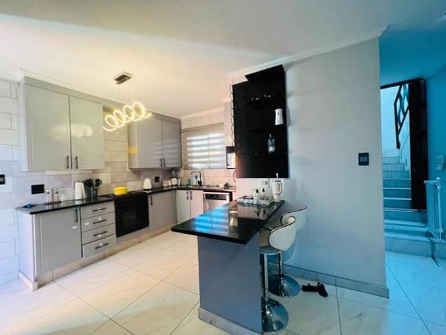 House for sale in Vanderbijlpark, Emfuleni Local Municipality