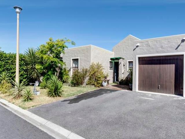 House for sale in Cape Town, Western Cape