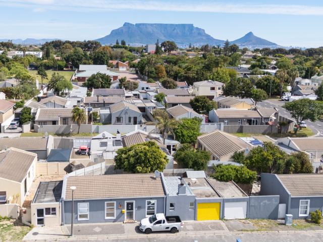 House for sale in Table View