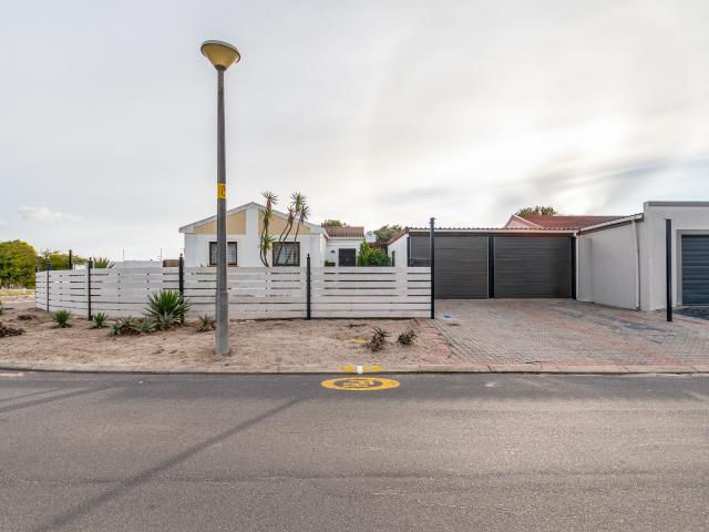 House for sale in Cape Town, Western Cape