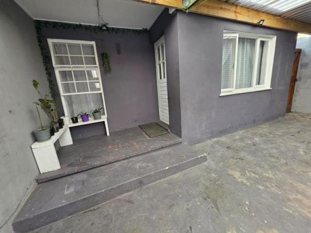 House for sale in Cape Town, Western Cape