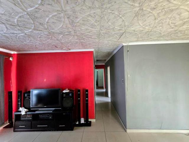 House for sale in eMalahleni, Emalahleni Local Municipality