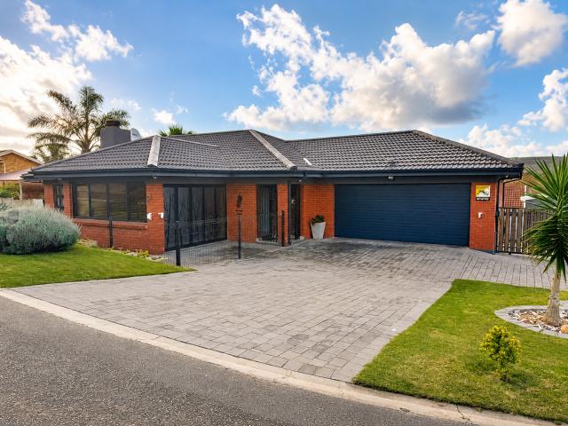 House for sale in Groot Brak Rivier, Western Cape