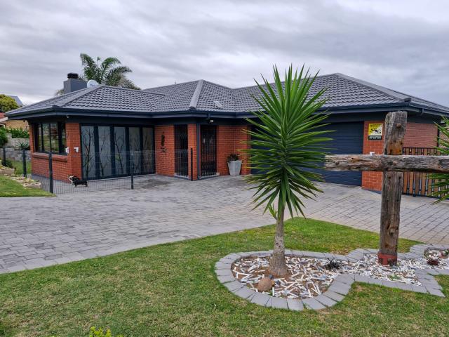 House for sale in Groot Brak Rivier, Western Cape