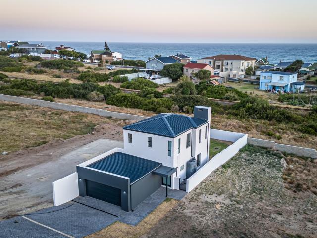 House for sale in Groot Brak Rivier, Western Cape
