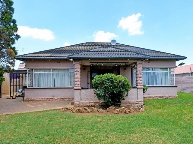 House for sale in Vosloorus, Gauteng