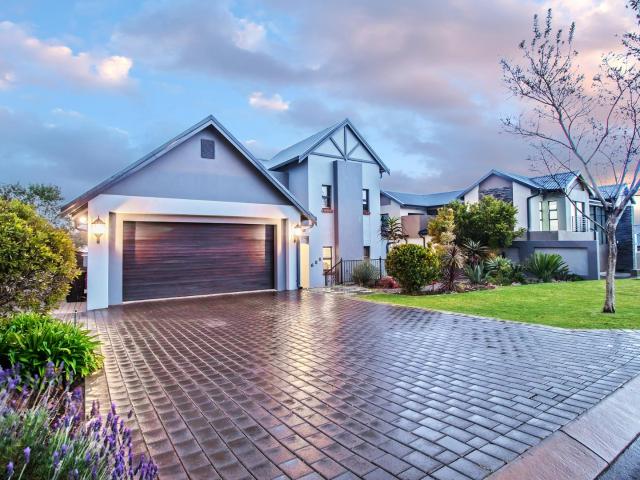 House for sale in Waterkloof, Gauteng