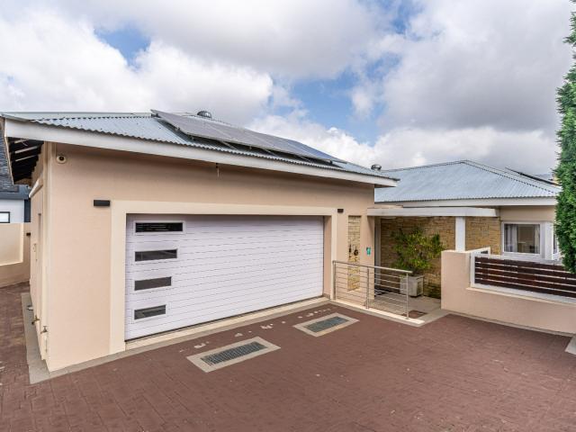 House for rent in Waterkloof, Gauteng