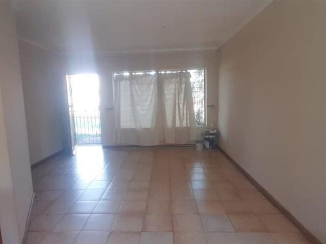 House for rent in Akasia