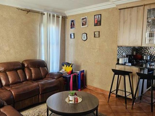 House for rent in Waterkloof, Gauteng