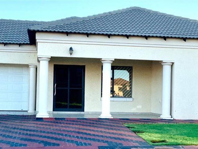 House for rent in Akasia